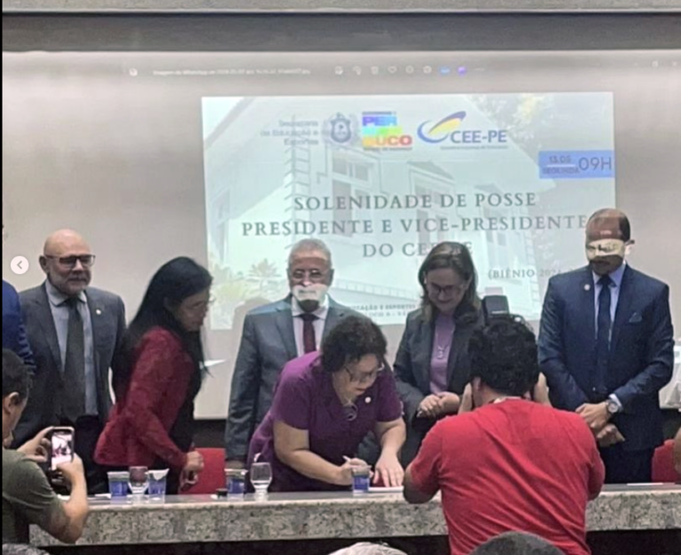 Imagem para: Solenidade de Posse da nova mesa Diretora do Conselho Estadual de Educação de Pernambuco